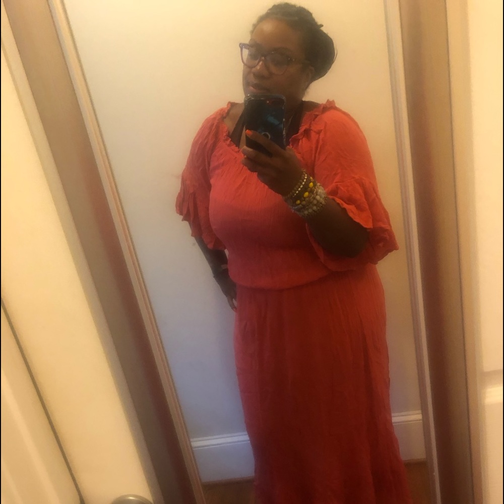 Really cute orange/salmon color dress